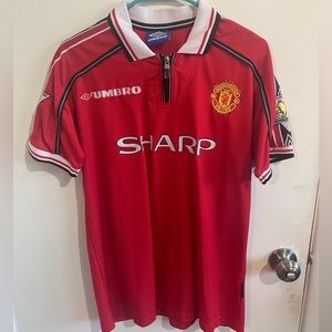 1999 Manchester United Beckham home kit. Size Medium